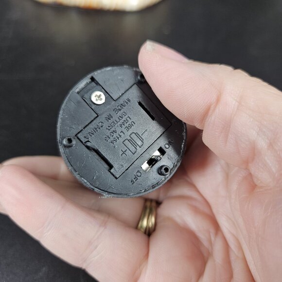 Yankee Candle Boney Bunch Golfer Tea Light Holder Halloween Skeleton Decor 2010 - Picture 14 of 16